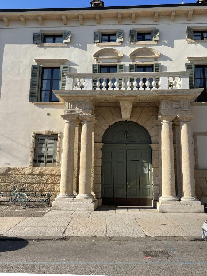 Antiche Colonne Suite เวโรนา ภายนอก รูปภาพ